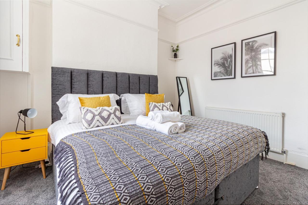Host & Stay - Montpellier Villa Apartment Cheltenham Exterior photo
